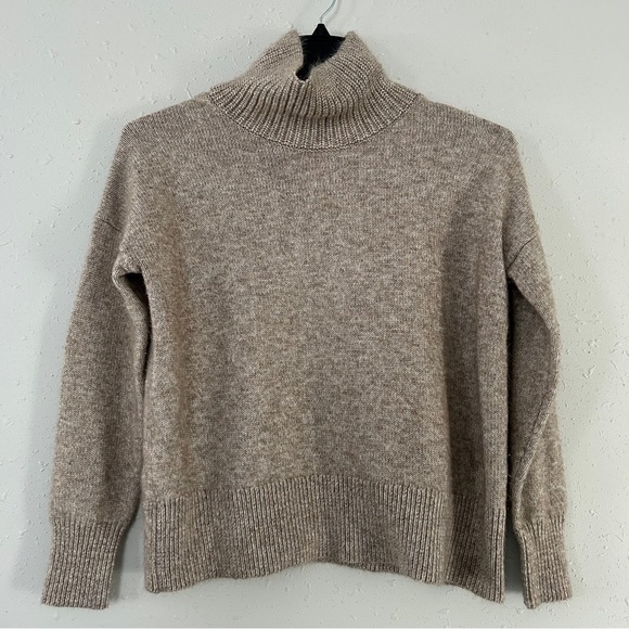 Loft Turtleneck Cream Sweater Neutral Casual Comfy Spring Medium Wool - Picture 1 of 6